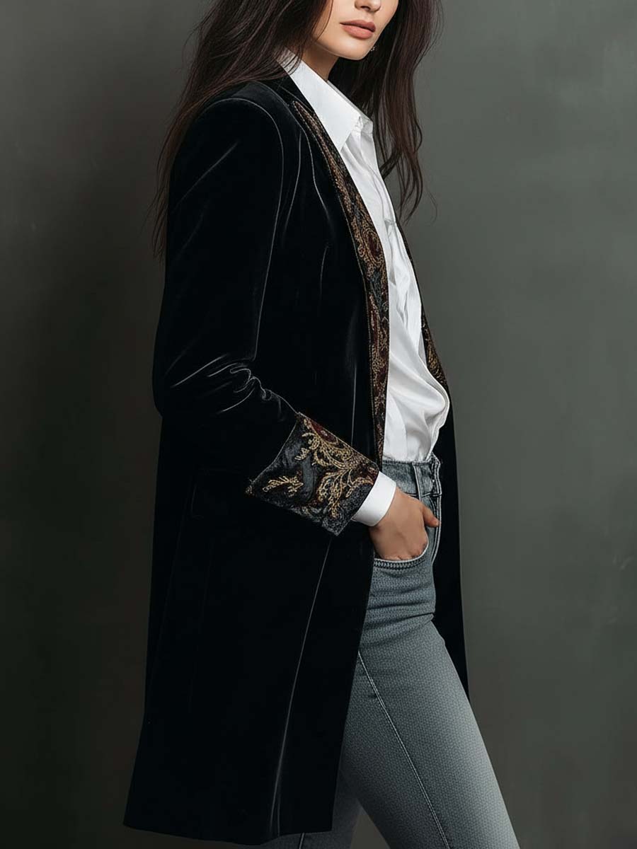 Leontina | Blazer Entallado Estampado Barroco Negro