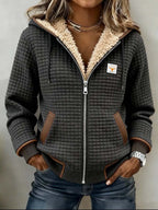 Cayetana | Chaqueta Acolchada con Capucha, Cremallera y Forro Sherpa